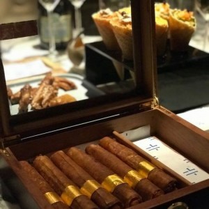 杭州未成年人进入KTV场所的监管挑战与保护策略