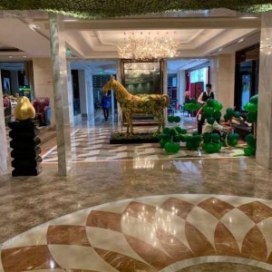 杭州水晶湾KTV：繁华夜生活中的娱乐新宠