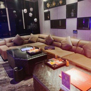 杭州顶级奢华KTV私人会所：尊享极致娱乐体验