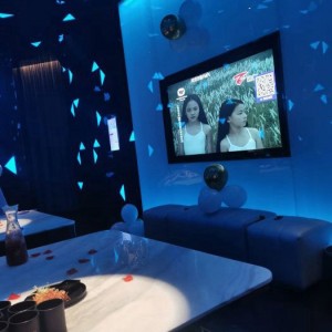 杭州国汇壹号KTV豪华包厢：尊享服务，高额小费等你来拿