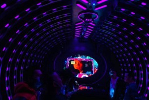 杭州天豪KTV：现场震撼音效与奢华氛围体验