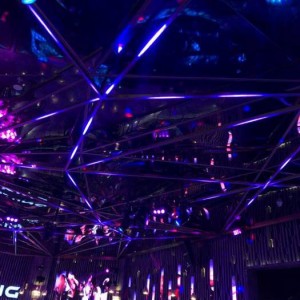 杭州滨江豪华KTV超大全景包间尊享体验