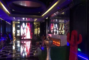 做酒销售加人话术怎么说（以人性化语言提升酒类销售沟通艺术）