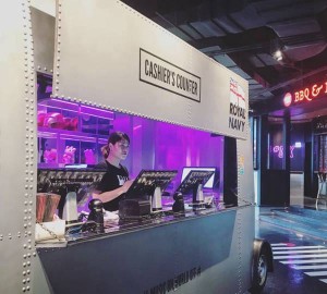 杭州湾绿地豪华KTV：音乐与奢华的完美邂逅