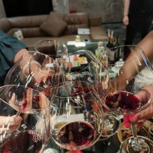 探索杭州余杭区热门娱乐地标：精选KTV好去处