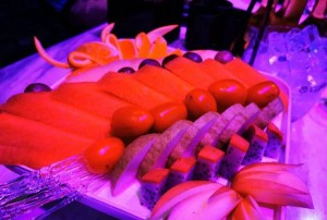 杭州特色：边吃边唱的KTV主题餐厅体验